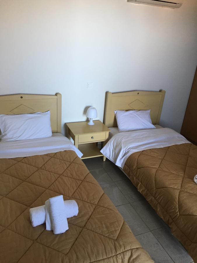 Aiolos Hotel Ménites Exteriör bild